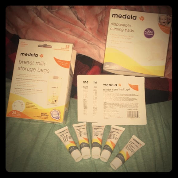 Medela nursing accessories (selling as a bundle) - Picture 1 of 5